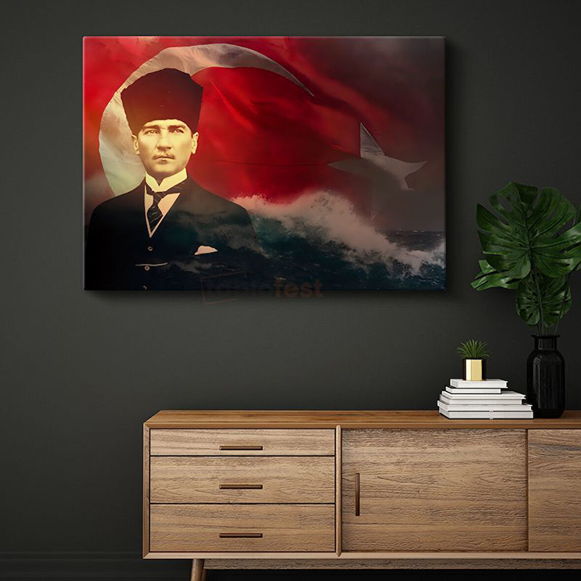 Dalgalı Bayrak - Kalpaklı Atatürk Portresi Kanvas Tablo