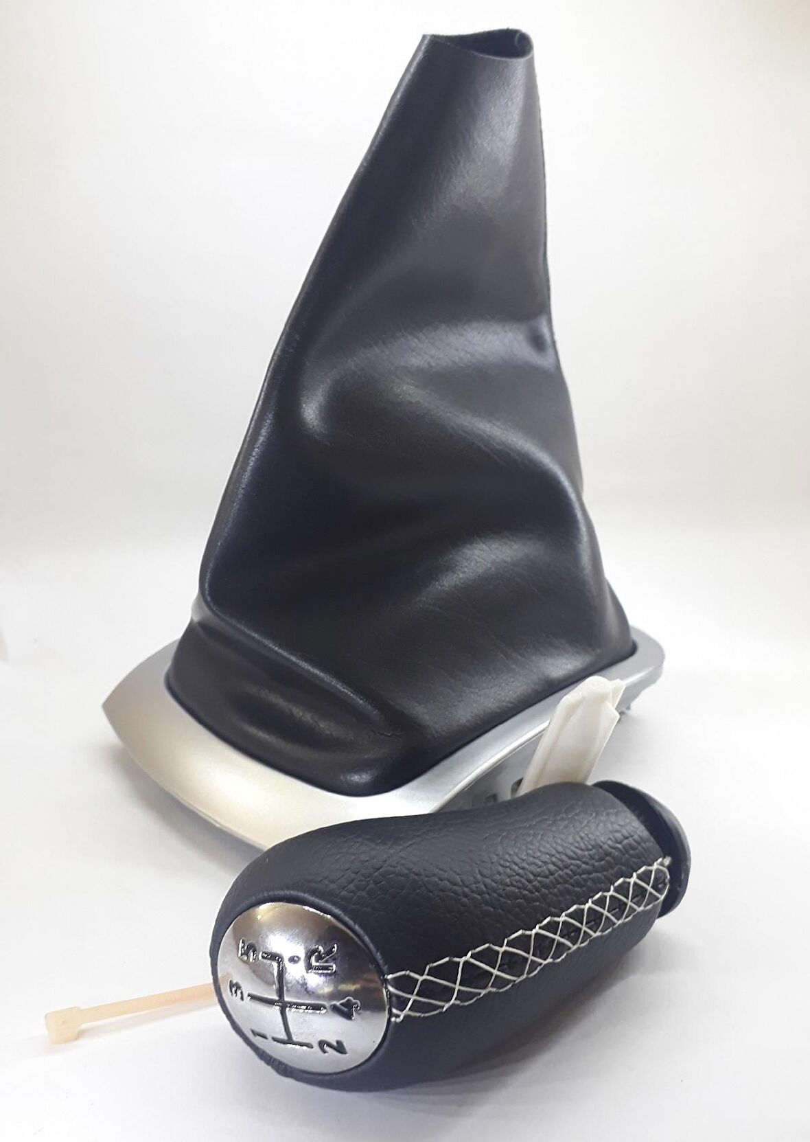 Renault Fluence Deri Vites Topuzu ve Vites körüğü (Gri çerçeve)