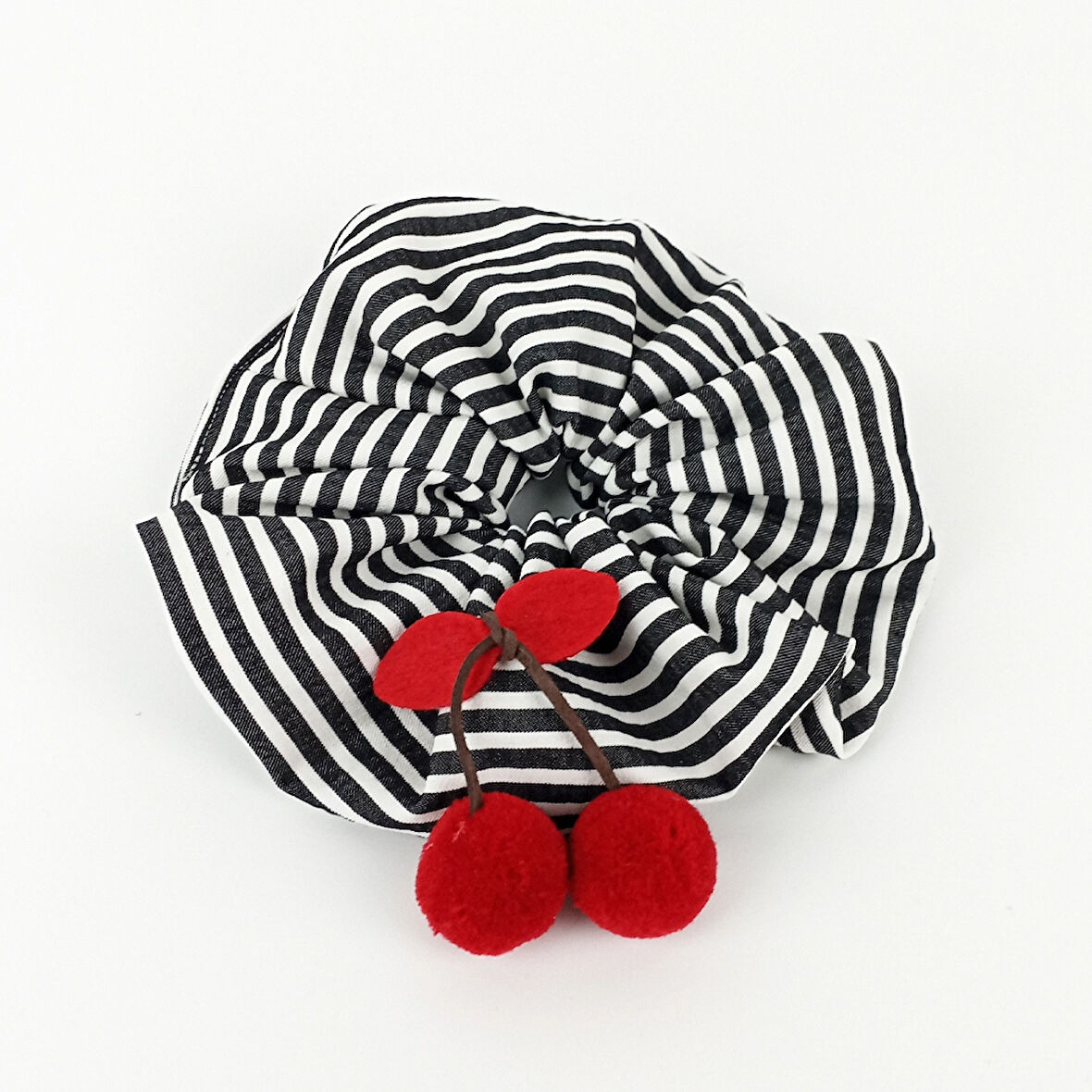 Woodycord El Yapımı Kiraz Detaylı Scrunchie Saç Tokası