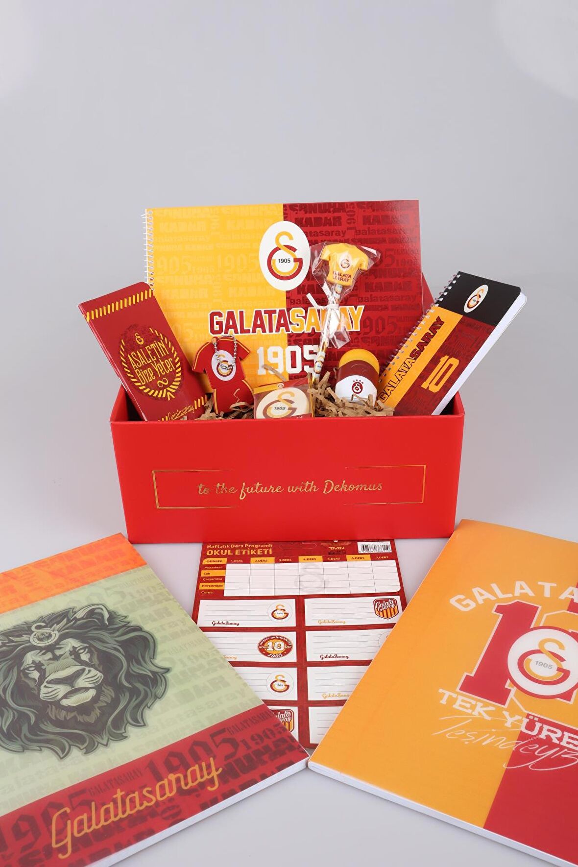 DEKOMUS ÖZEL KUTULU LİSANSLI GALATASARAY FULL + FULL PREMIUM OKUL VE KIRTASİYE SETİ 