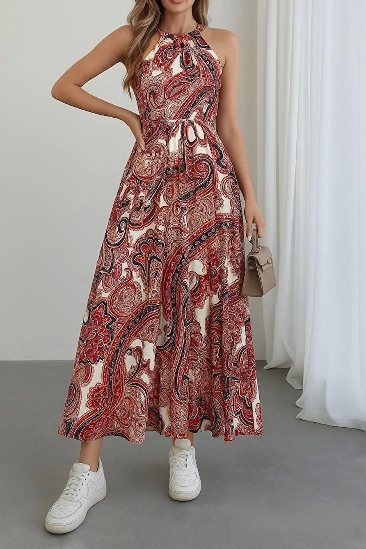 Kadın Halter Yakalı Omuzlardan Açık Kuşaklı Maksi Boy Desenli Süprem Elbise