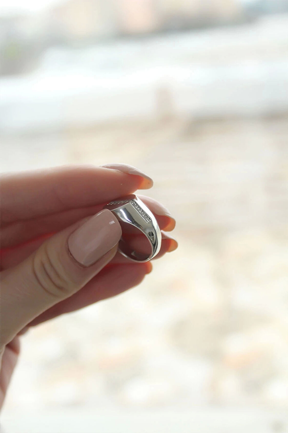 Punta Zirkon Taşlı Rodyum Kaplama Kadın Yüzük