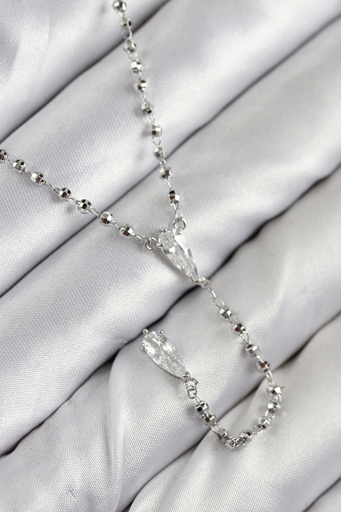 Pirinç Zirkon Taşlı Gümüş Renk Kadın Y Kolye