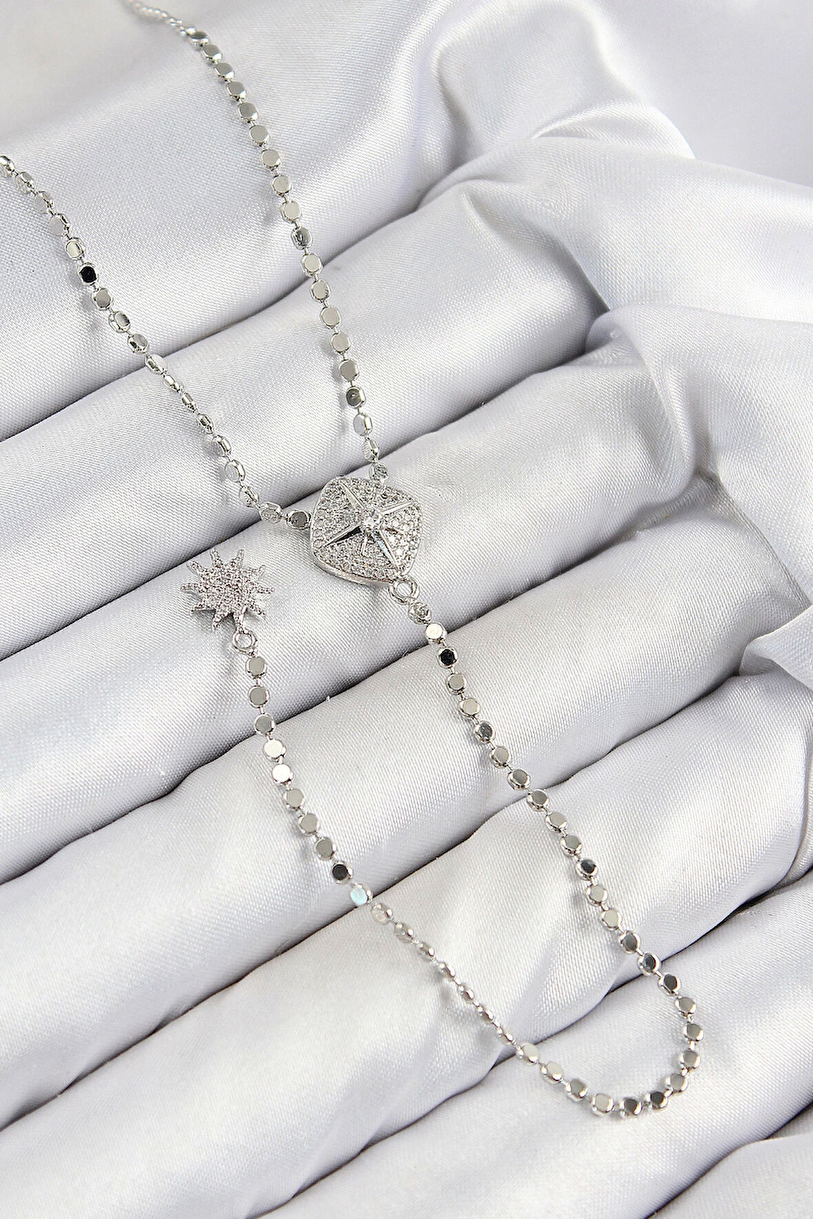 Pirinç Zirkon Taşlı Ezme Zincirli Madalyon Model Gümüş Renk Y Kolye