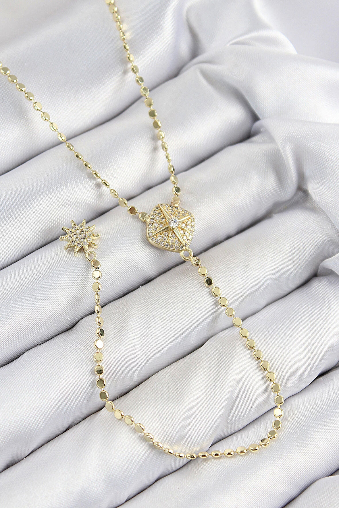 Pirinç Zirkon Taşlı Ezme Zincirli Madalyon Model Gold Renk Y Kolye