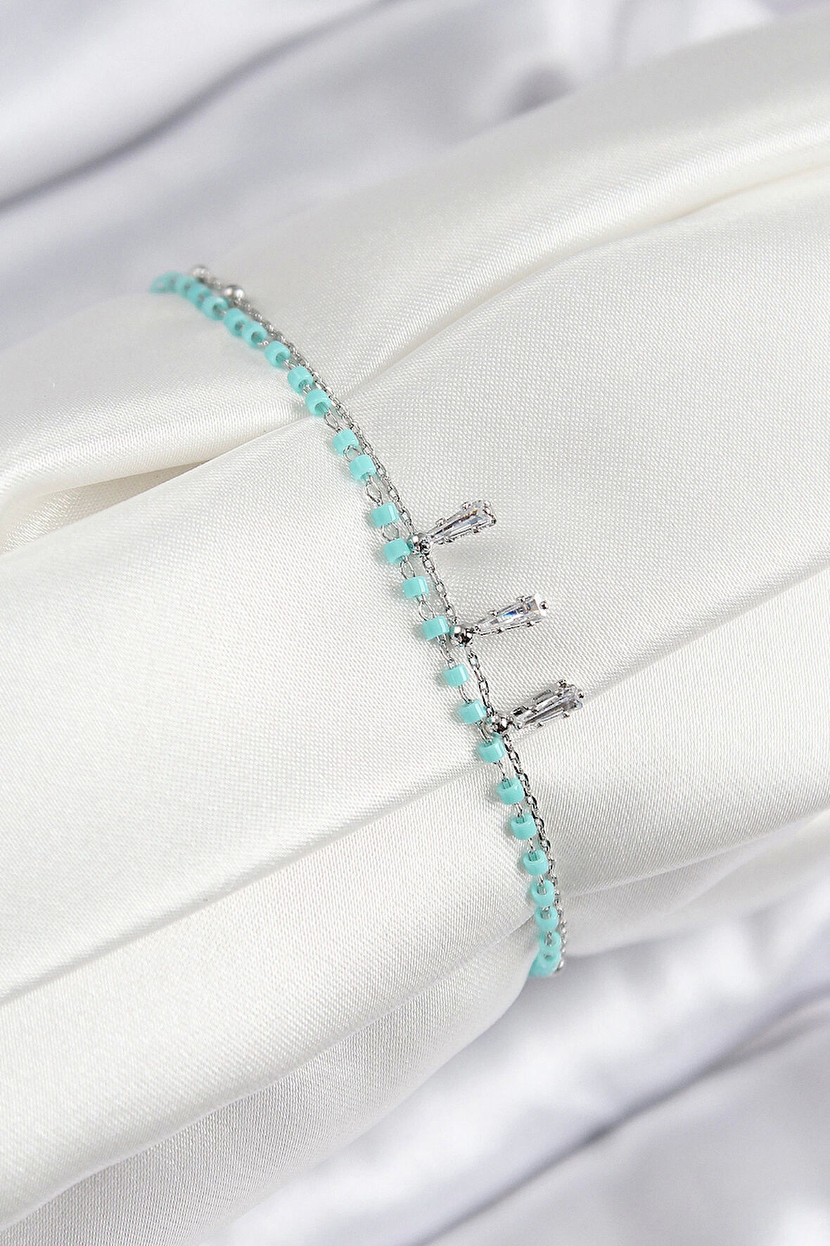 Pirinç Zirkon Taşlı Mavi Boncuklu Model Gümüş Renk Kadın Bileklik