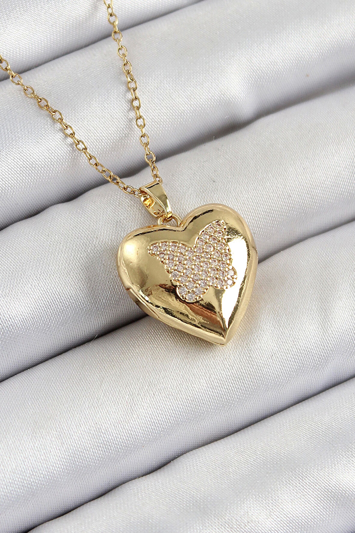 316L Çelik Zincir Açılabilir Kelebek Figürlü Kalp Model Zirkon Taşlı Gold Renk Kadın Kolye