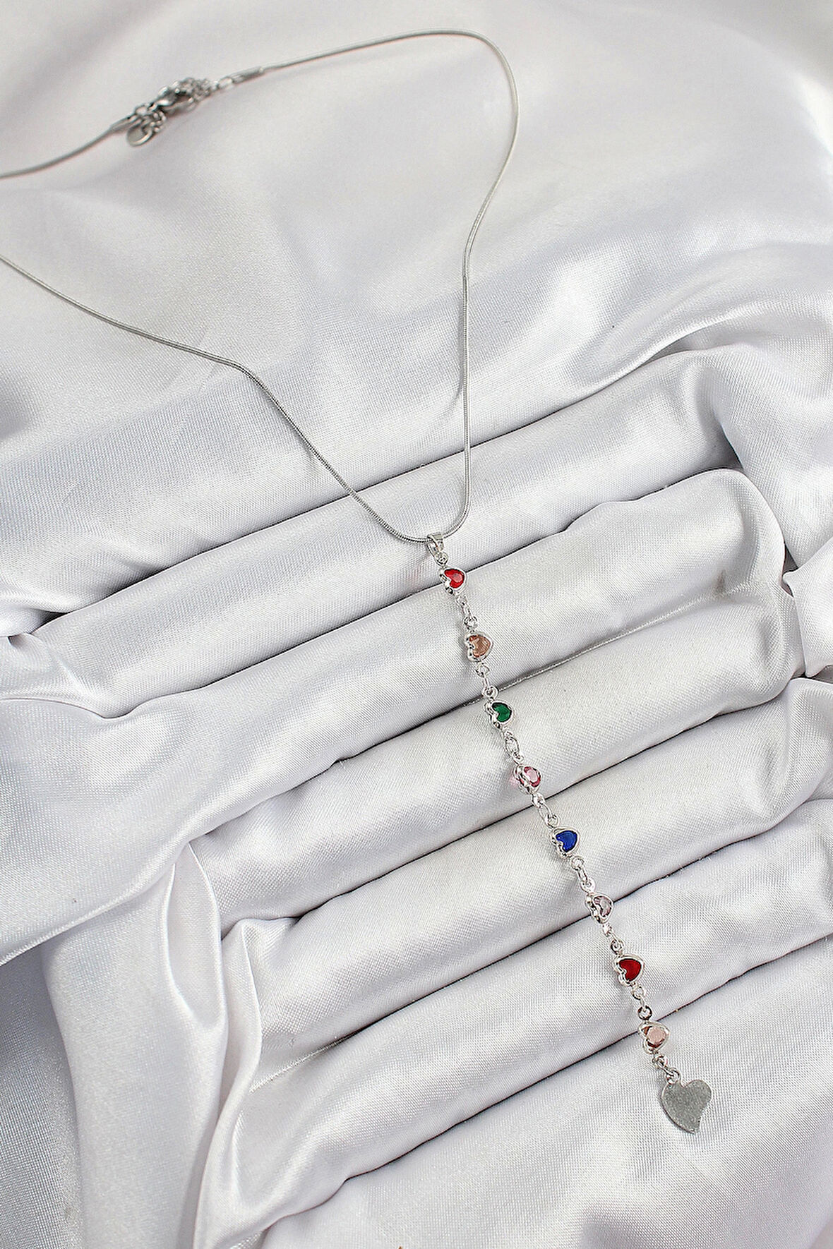 Pirinç Gümüş Renk Karışık Renk Zirkon Taşlı Kalpli Y Kadın Kolye