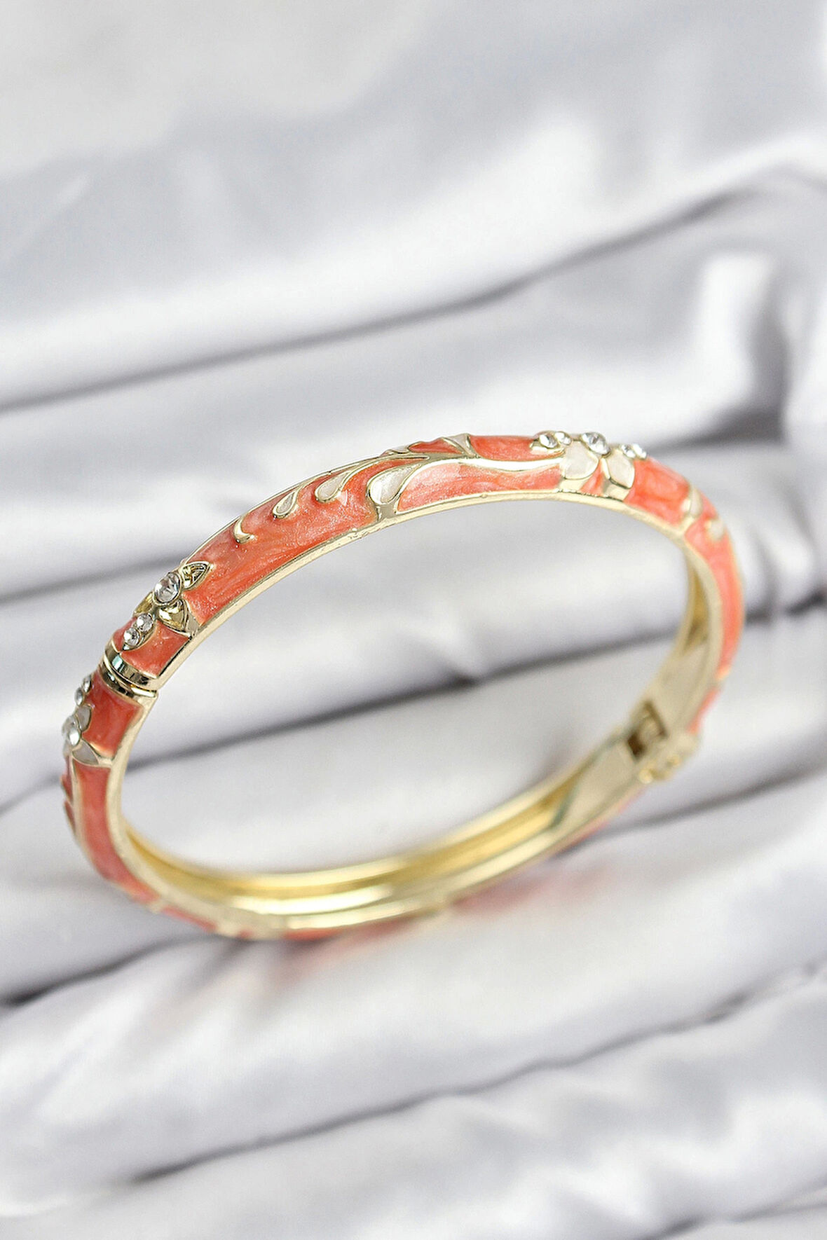 Mineli Pirinç Zirkon Taşlı Turuncu Çiçek Motifli Gold Kadın Kelepçe