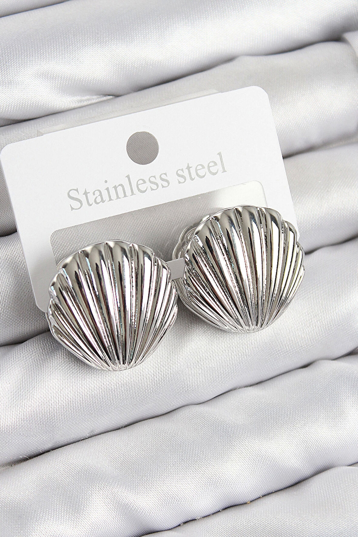 Pirinç İstiridye Model Gümüş Renk Kadın Küpe