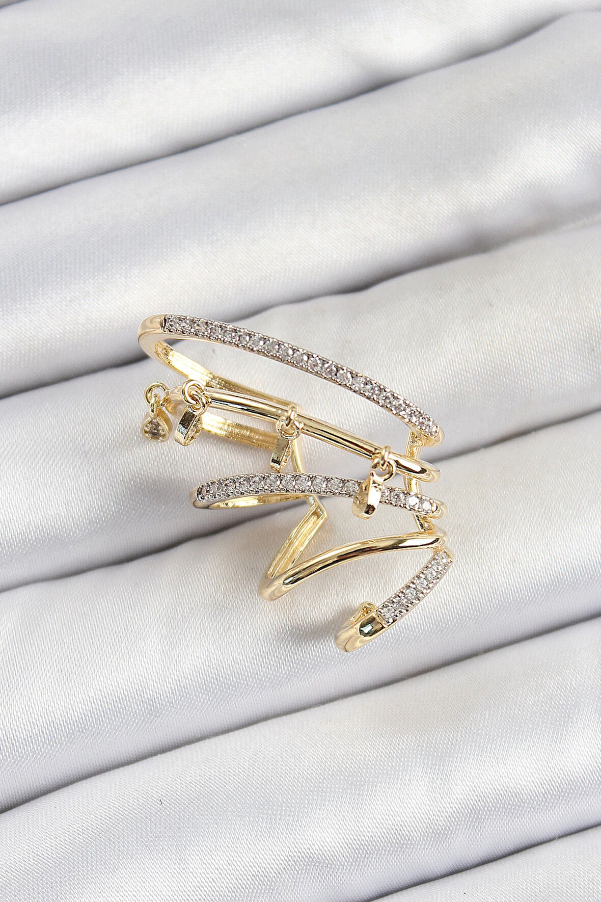 Pirinç Zirkon Taşlı Sıkıştırma Sağ Kıkırdak Gold Renk Kadın Küpe