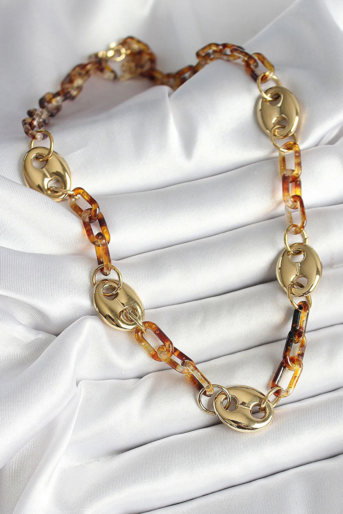 Leopar Desenli Mika Gold Renk Zincir Kadın Kolye