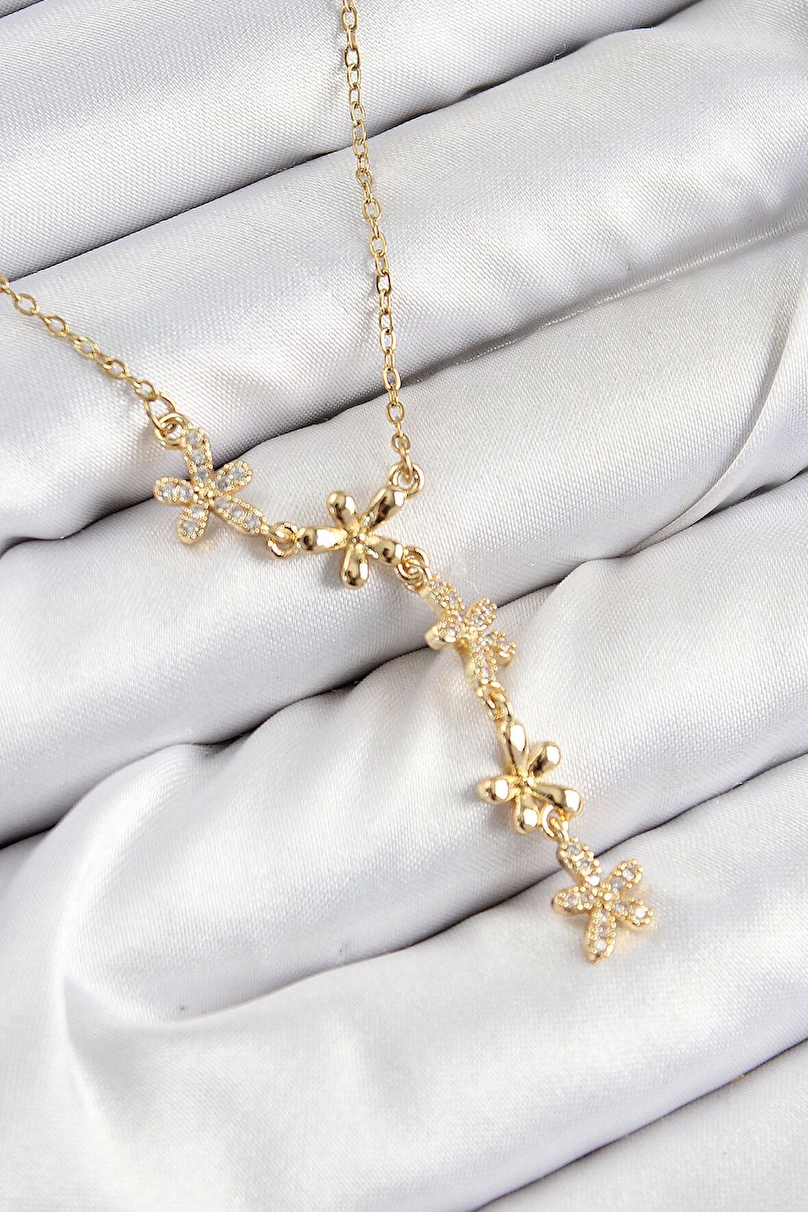 316L Çelik Zirkon Taşlı Çiçek Model Gold Renk Kadın Kolye