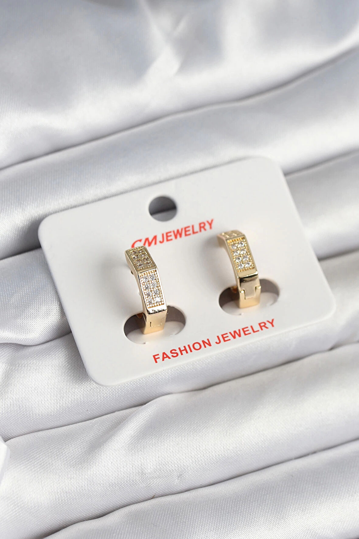 Pirinç Gold Renk Zirkon Taşlı Altıgen Kadın Küpe