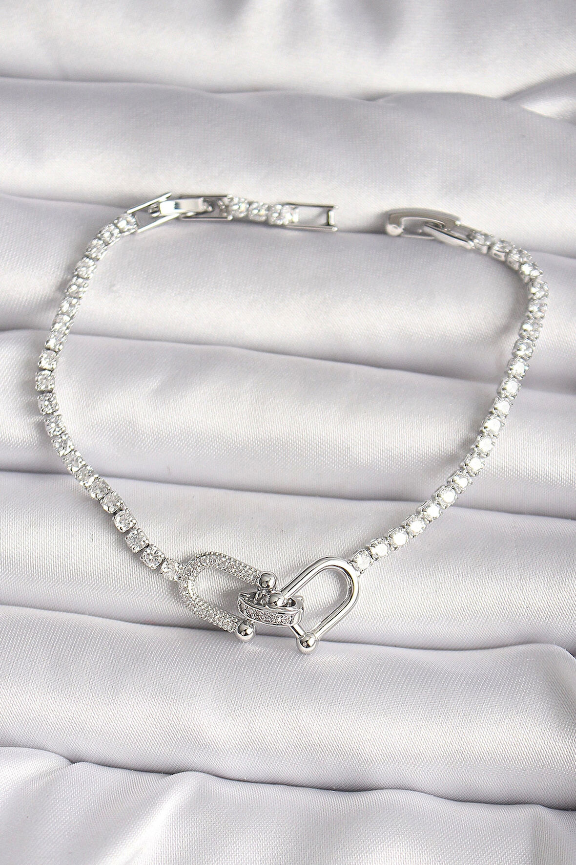 Pirinç Gümüş Renk Su Yolu Zirkon Taşlı Tiffany Model Kadın Bileklik