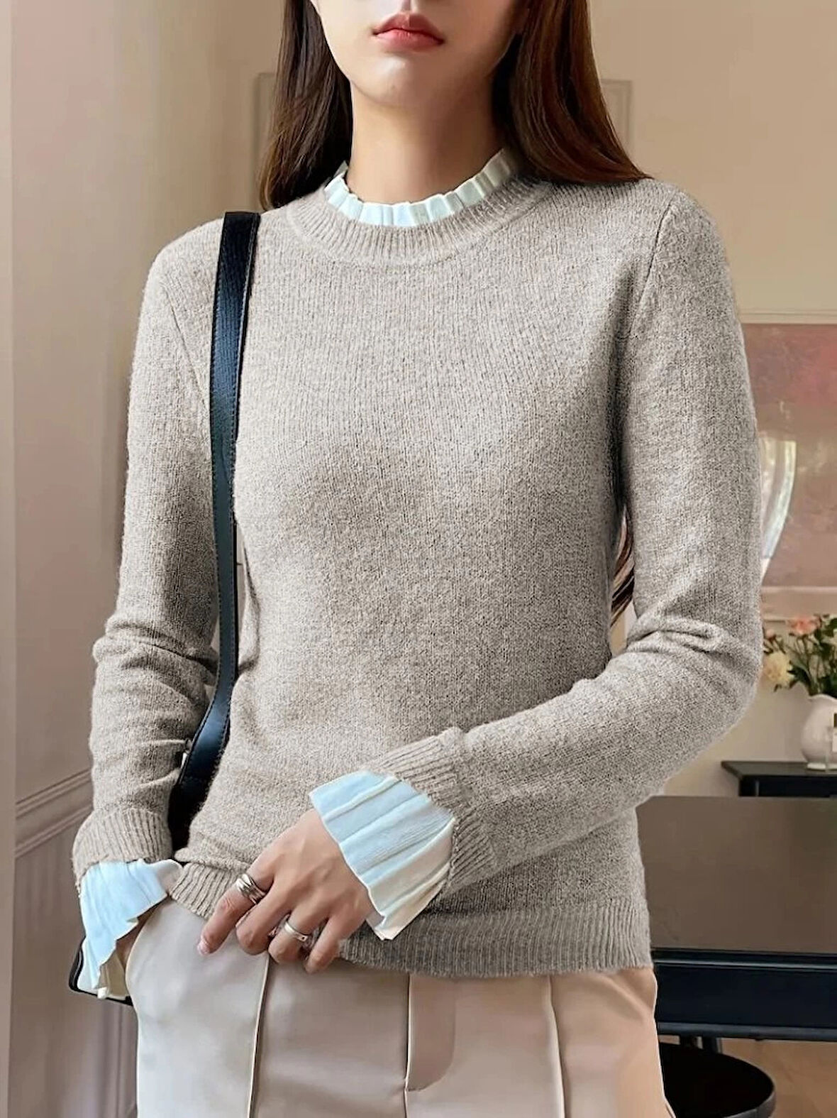 Kadın Uzun Kollu Fırfırlı Yakalı Triko Krem Bluz