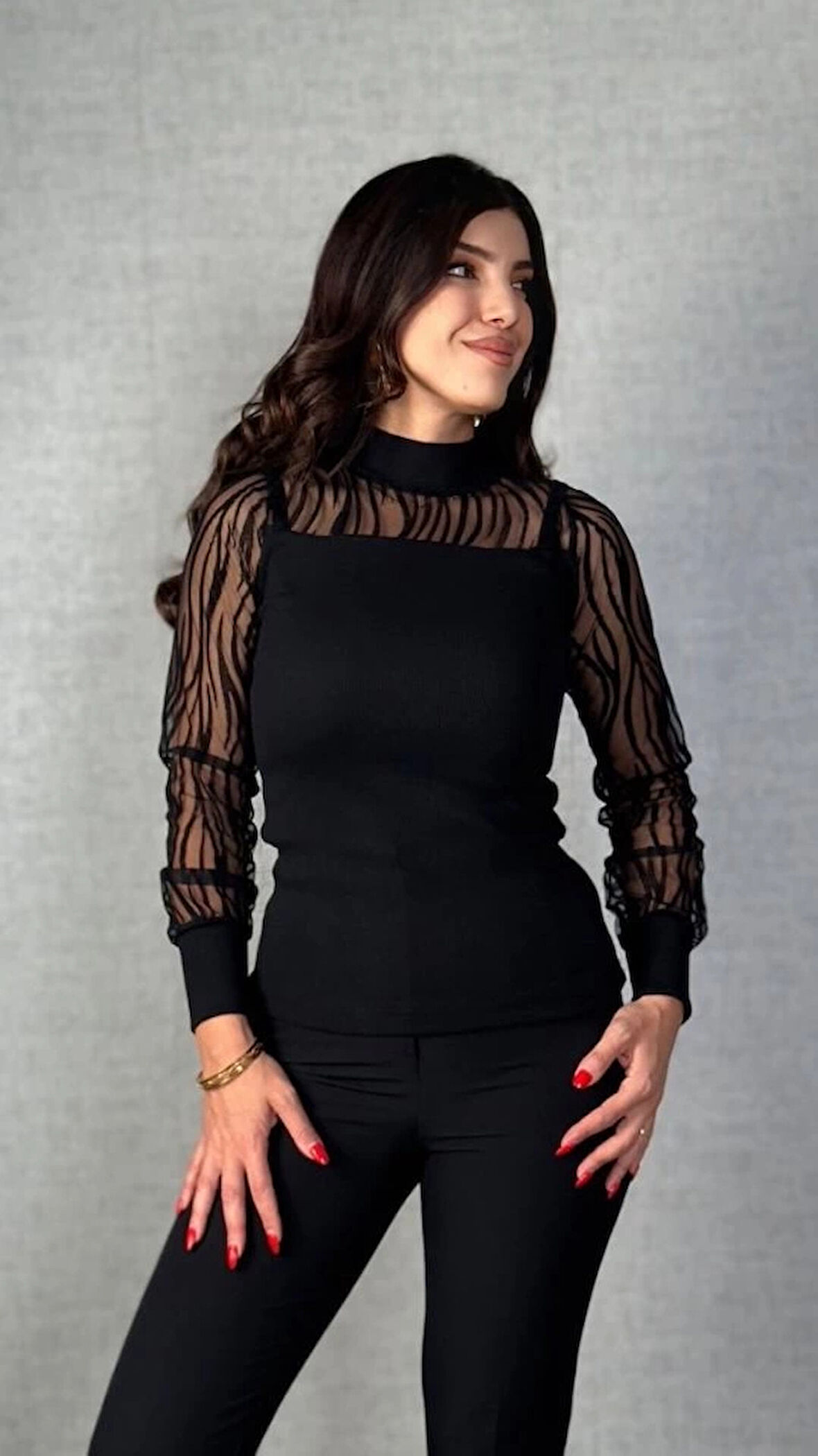 Kadın Uzun Kollu Bisiklet Yaka Kolları Tül Detay Kaşkorse Kumaş Bluz