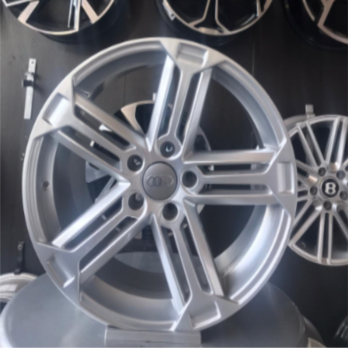 5*112*18*8.0 533 SILVER