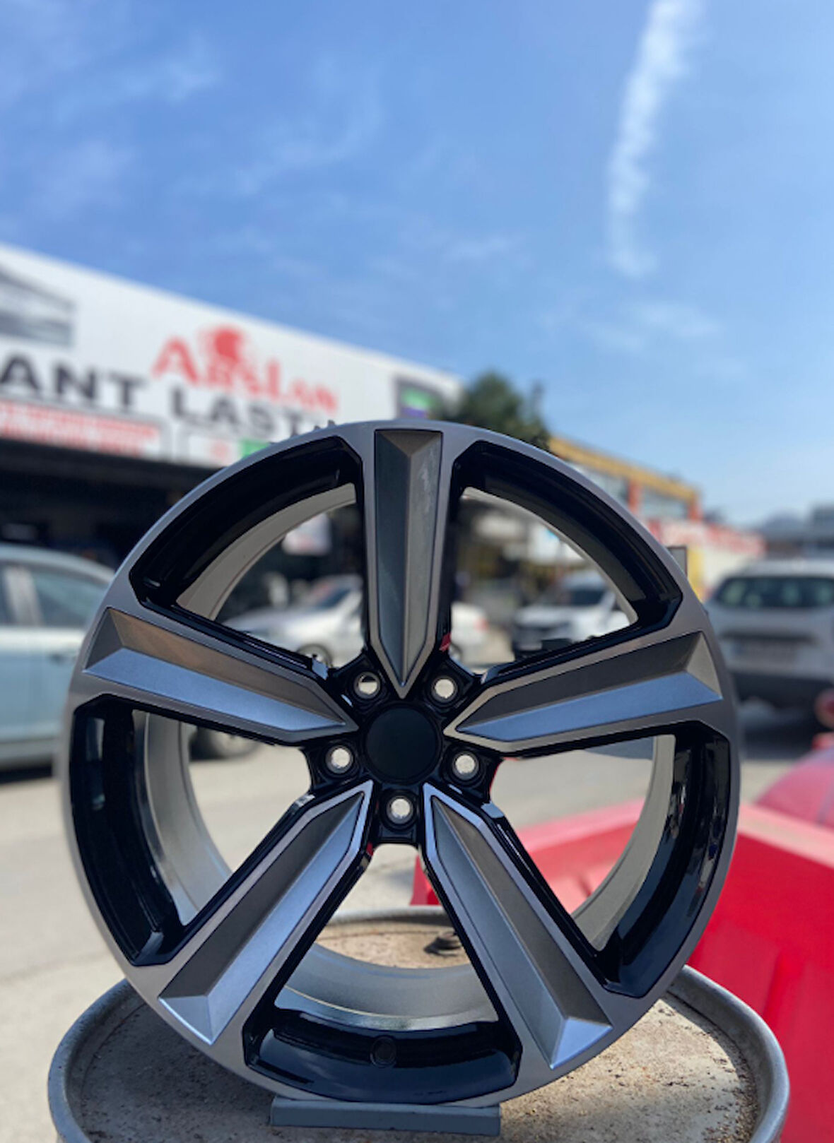 5*112*19*8.5 ET35 CH66.6 DEEP BLACK SILVER DİAMOND EMR-S1014-01