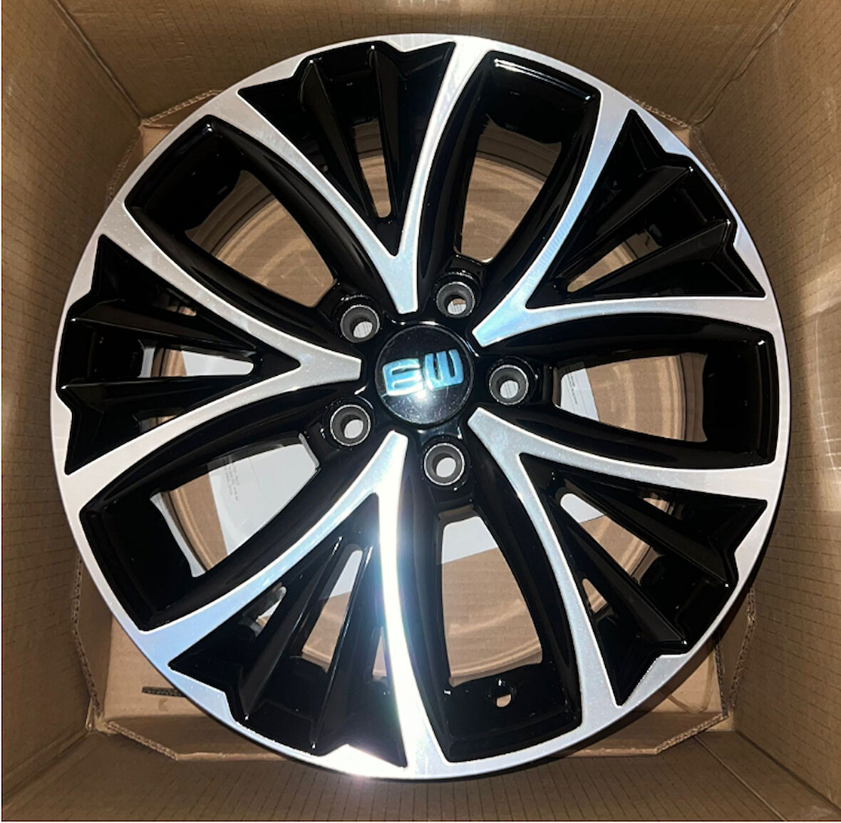 5*108*16*6.5 ET40 CH65.1 BLACK DIAMOND