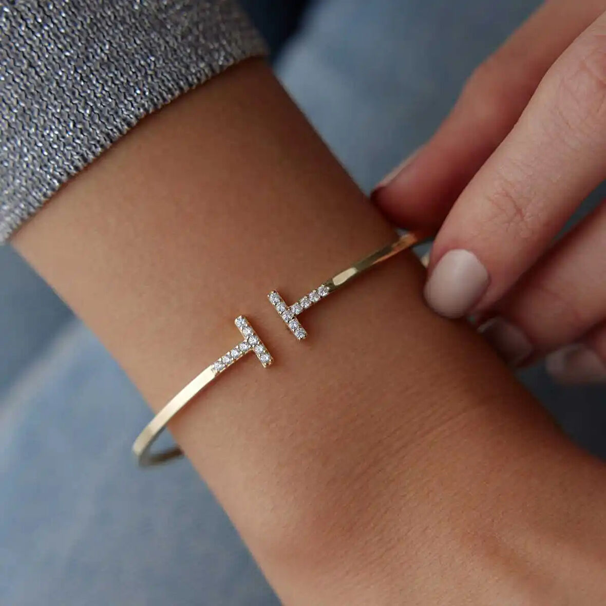 Small Taşlı T Kelepçe