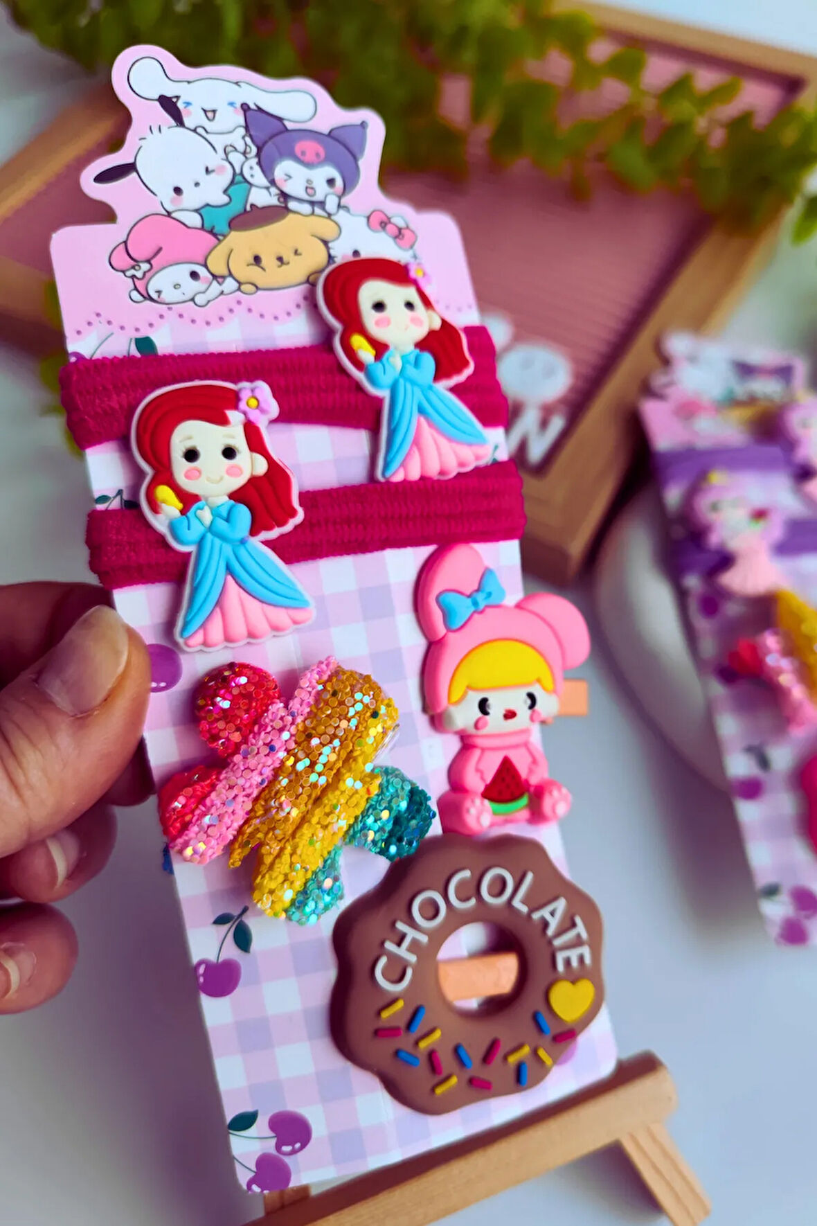 Donut Detaylı  5 parça Kız Çocuk Toka Seti (2 Adet Lastik Toka , 3 Adet Pens Toka )