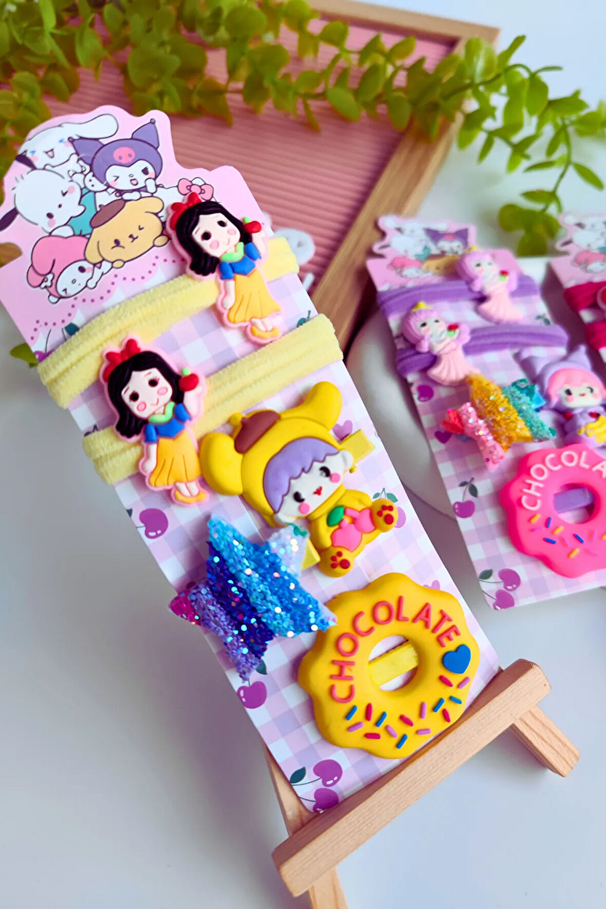 Donut Detaylı  5 parça Kız Çocuk Toka Seti (2 Adet Lastik Toka , 3 Adet Pens Toka )