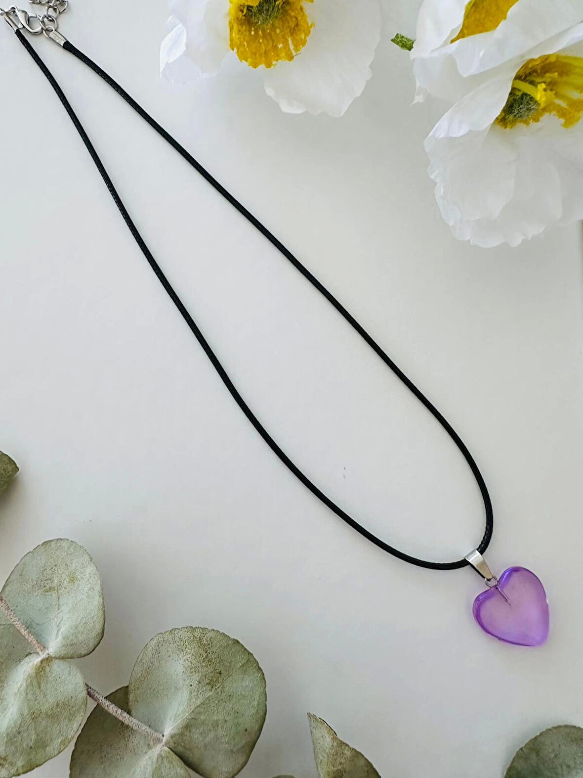 Mor Kalp Kolye – Siyah İpli El Yapımı Tasarım