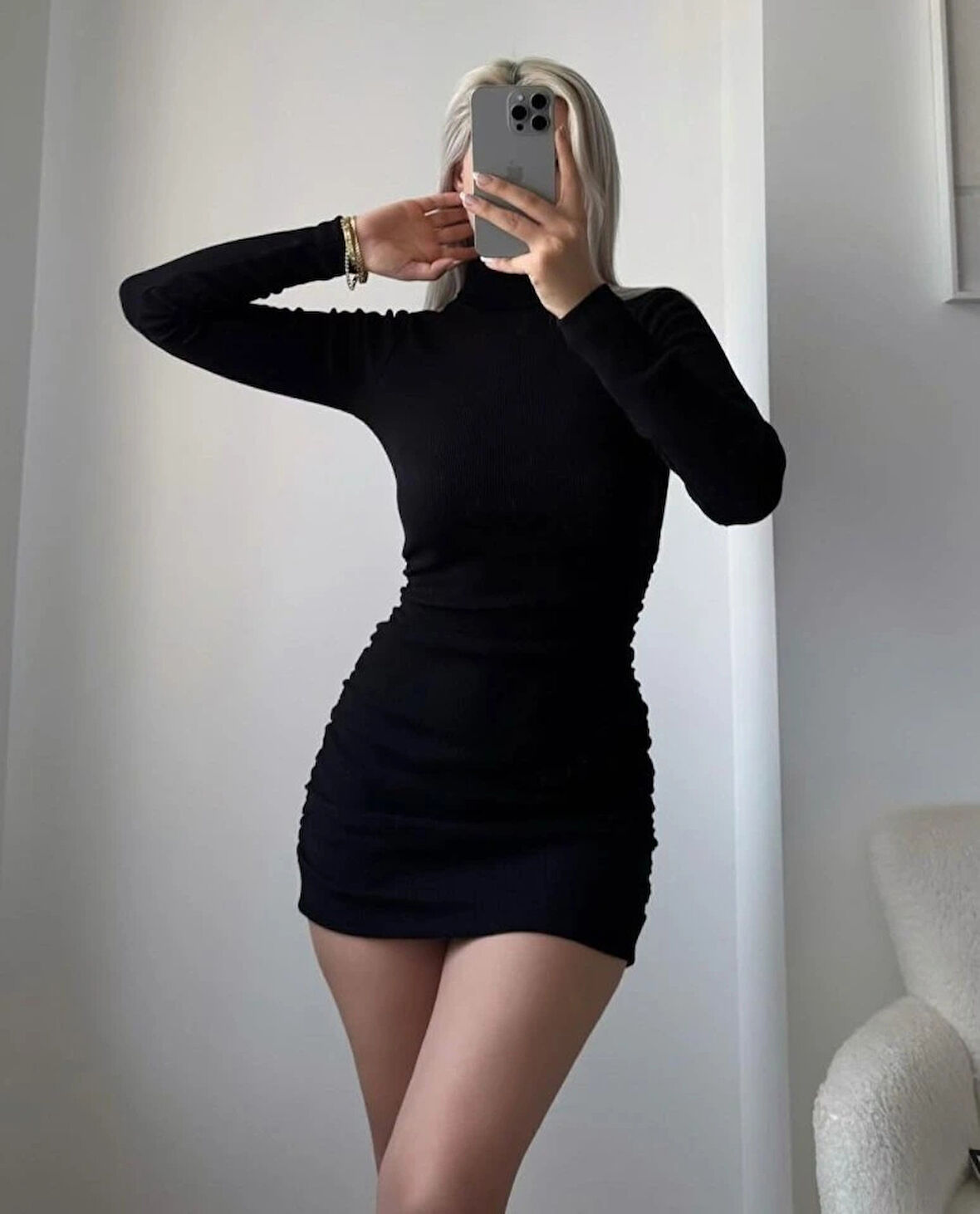 Kadın Uzun Kollu Balıkçı Yaka Büzgü Detay Kaşkorse Kumaş Mini Elbise