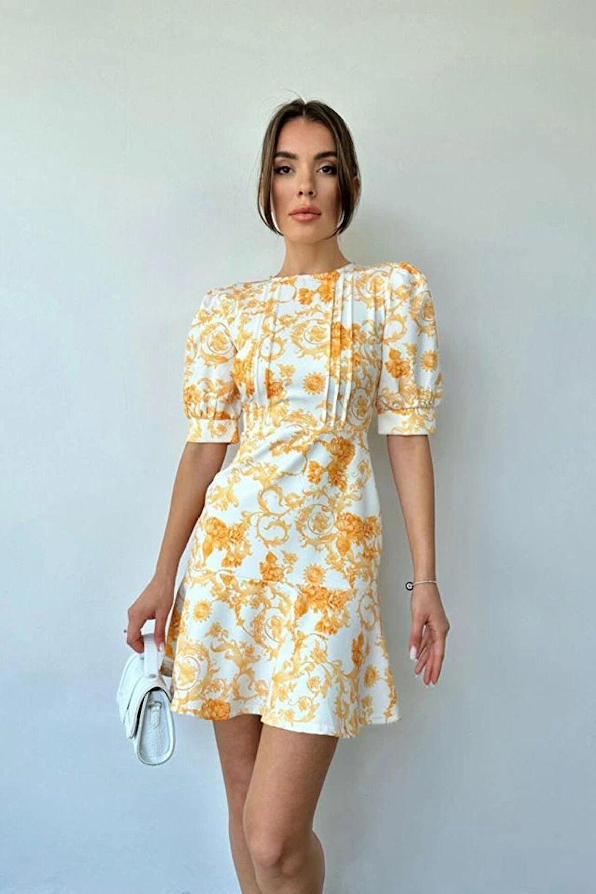 arı Çiçekli Elbise