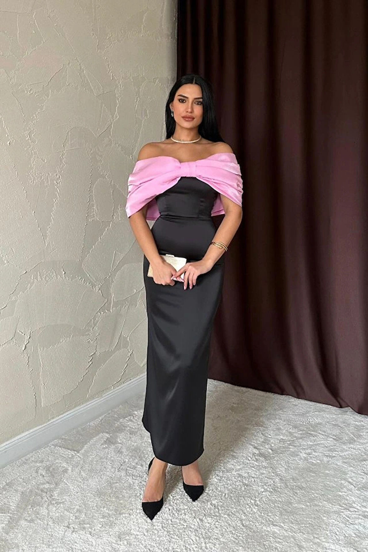 Pembe Önü Fiyonklu Elbise