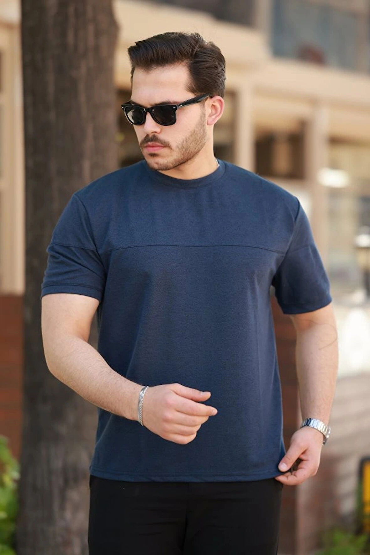 Erkek Oversize Bisiklet Yaka Kısa Kollu Tshirt