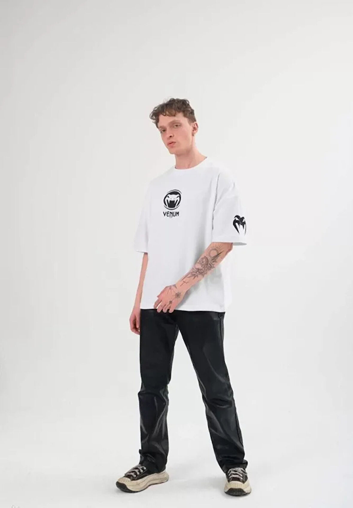 Unisex Bisiklet Yaka Baskılı Oversize Thirt  Beyaz