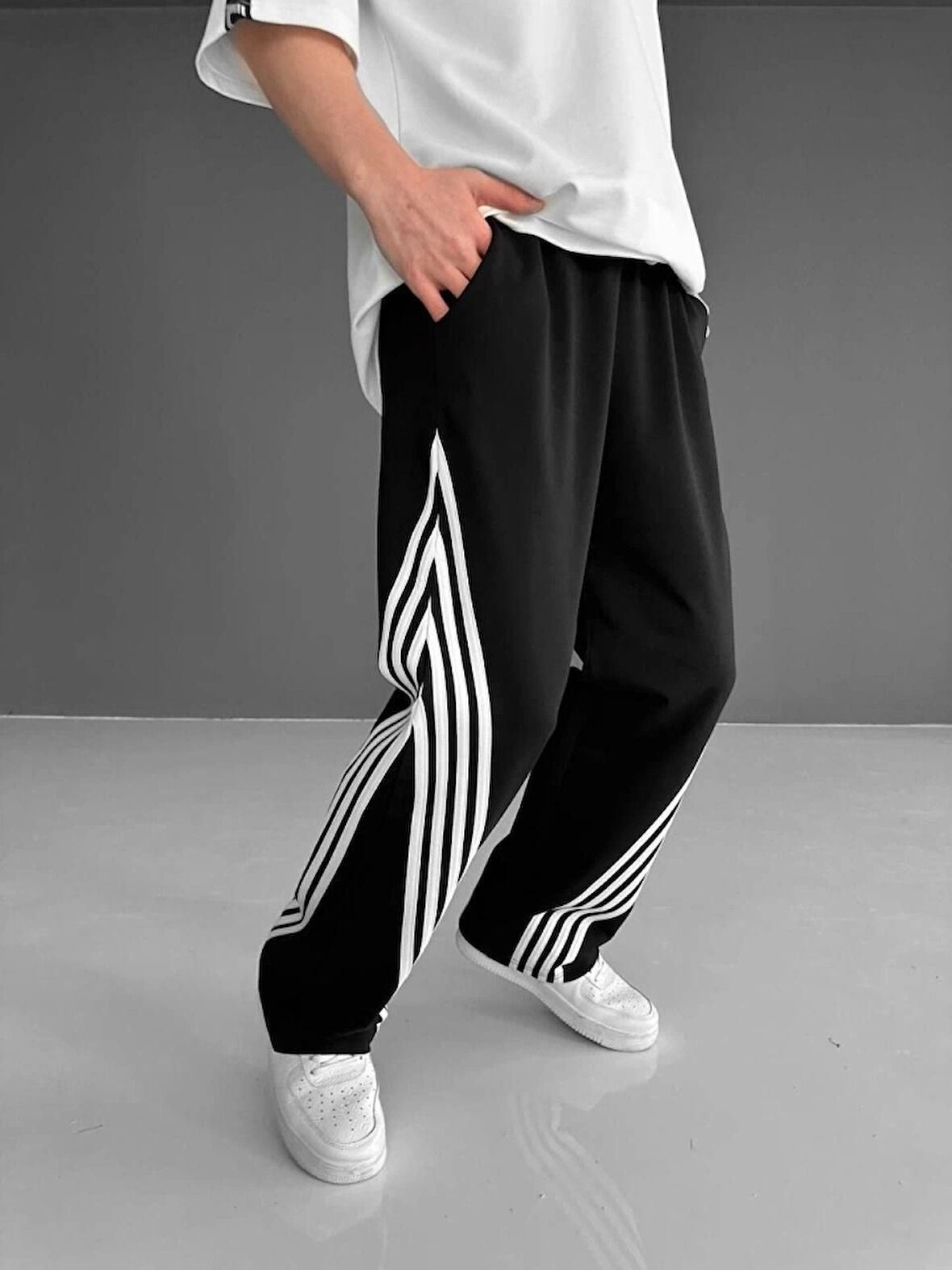 İki İplik Kumaş Şeritli Alt Esofman  iyah