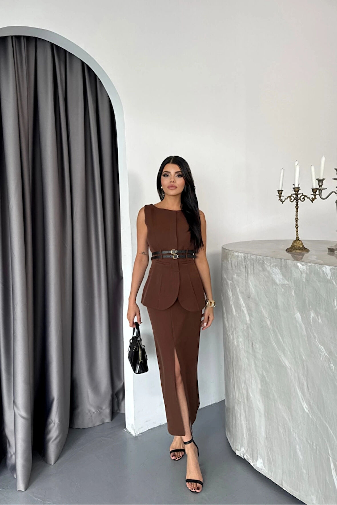 CEKETETEK GÖRÜNÜLÜ ELBİSEÇİFT KEER DETAYLI  Kahverengi