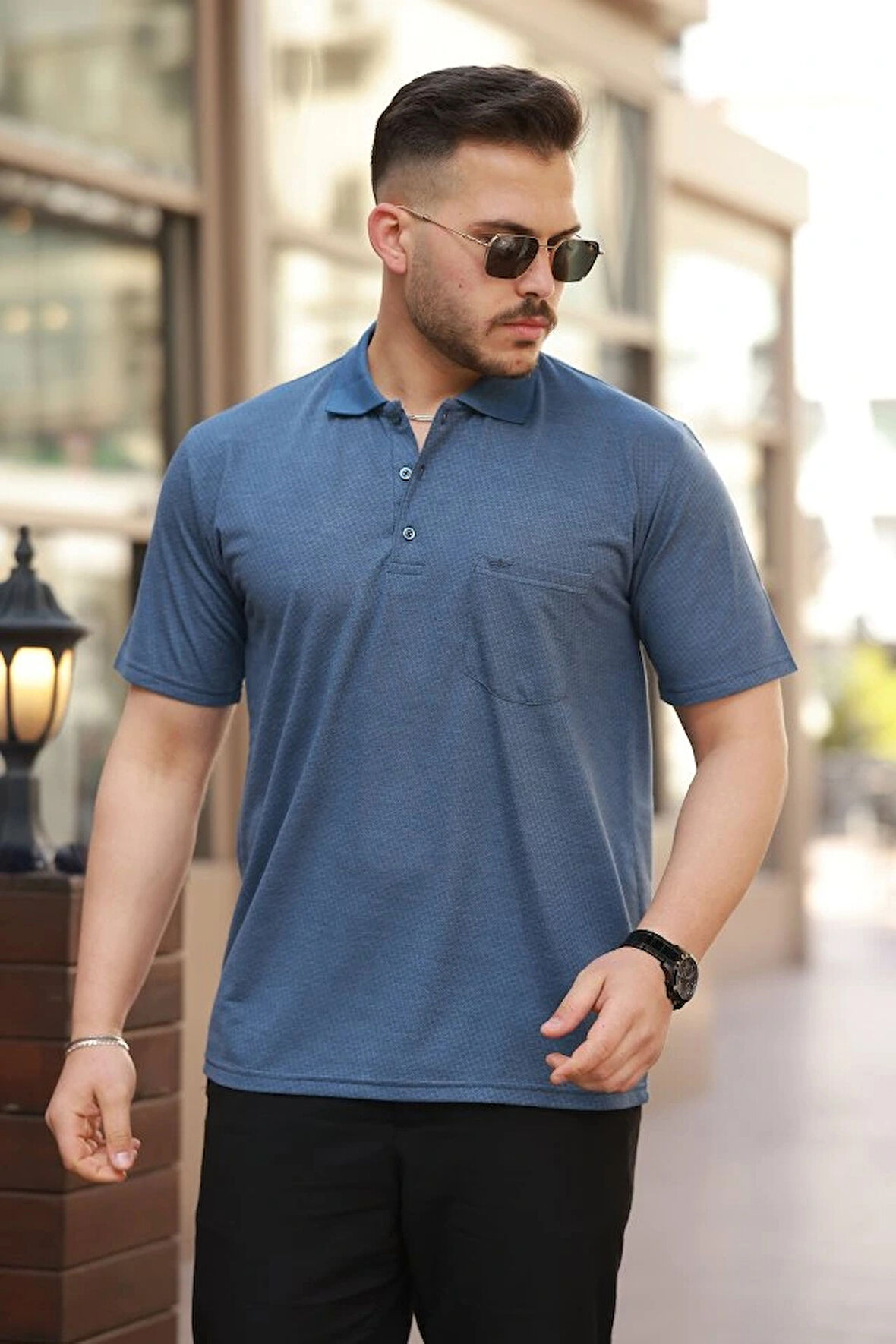 Erkek Yakalı ini Jakarlı Kısa Kollu Tshirt