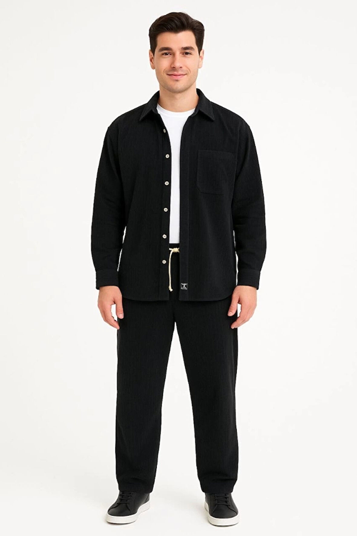 Erkek Kadife Oversize Takım – Gömlek Ve Pantolon İkili et Füme Corduroy Şıklığı, Rahat Ve Zarif Duruş Yumuşak Dokulu Kadife Kumaş, Düğmeli Gömlek Üst Ve astikli Pantolon Alt Parça Ile Gün Boyu Konfor iyah