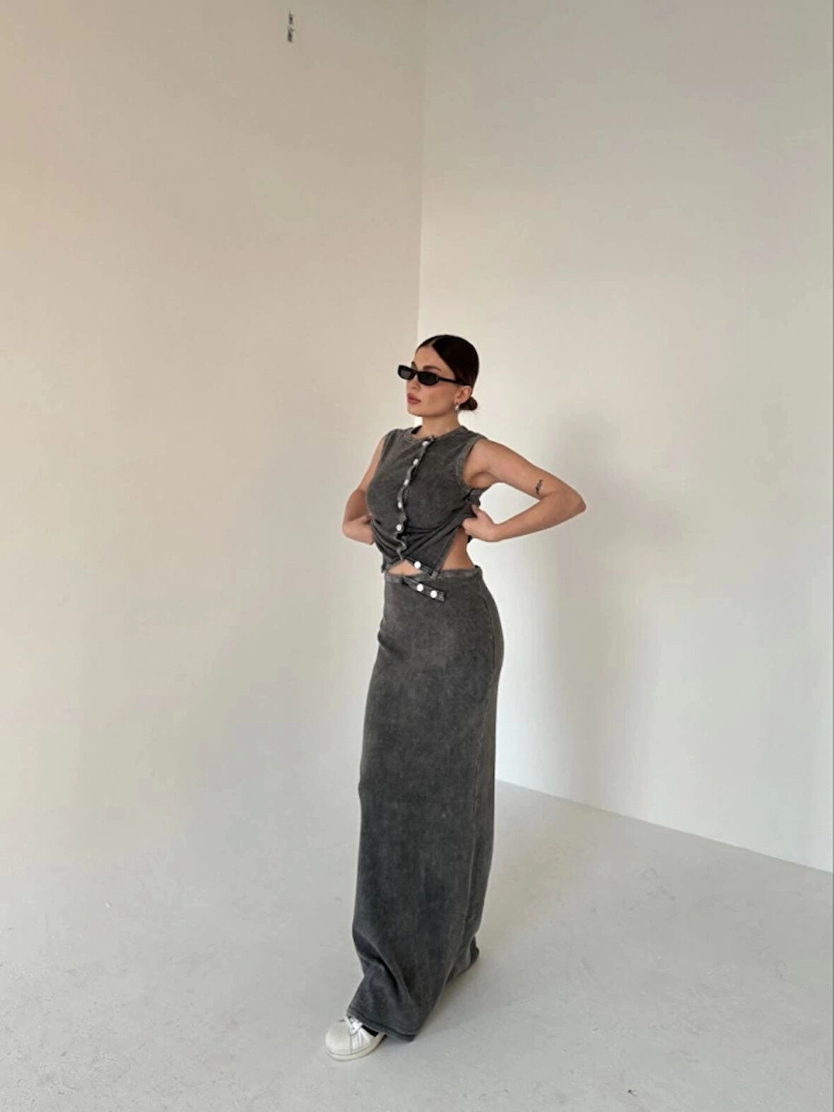 Uzun Etekli Önü Düğmeli Badi İkili Takım Antrasit