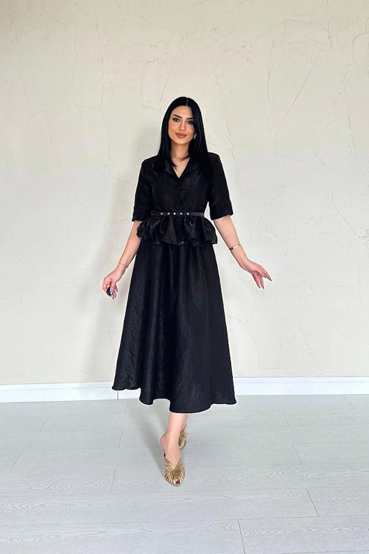 iyah İnce Kemerli Fırfırlı Ceket Ve Büzgülü Etek Takım