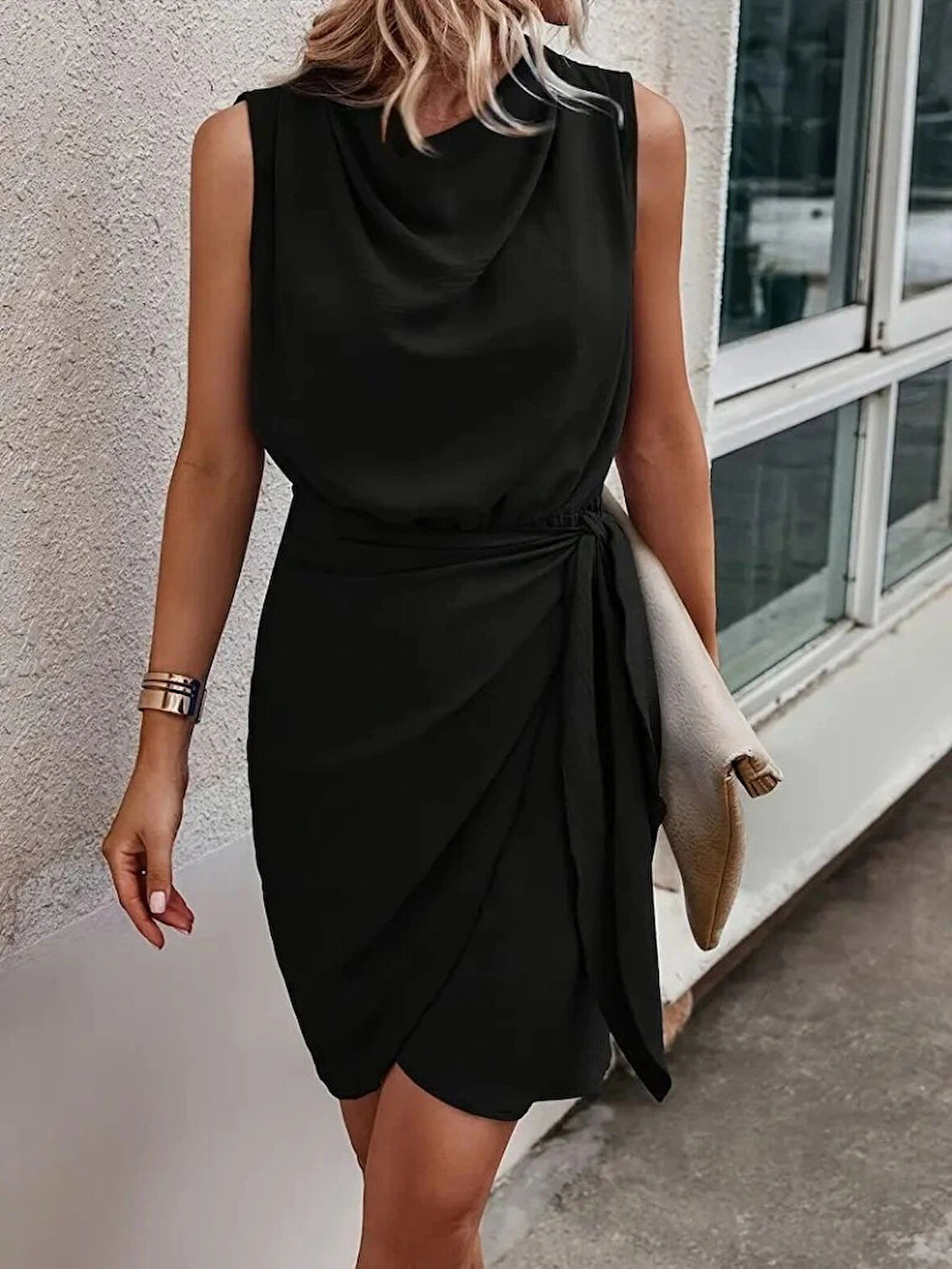 Kadın Sıfır Kollu Degaje Yakalı Yandan Bağlamalı Aerobin Elbise