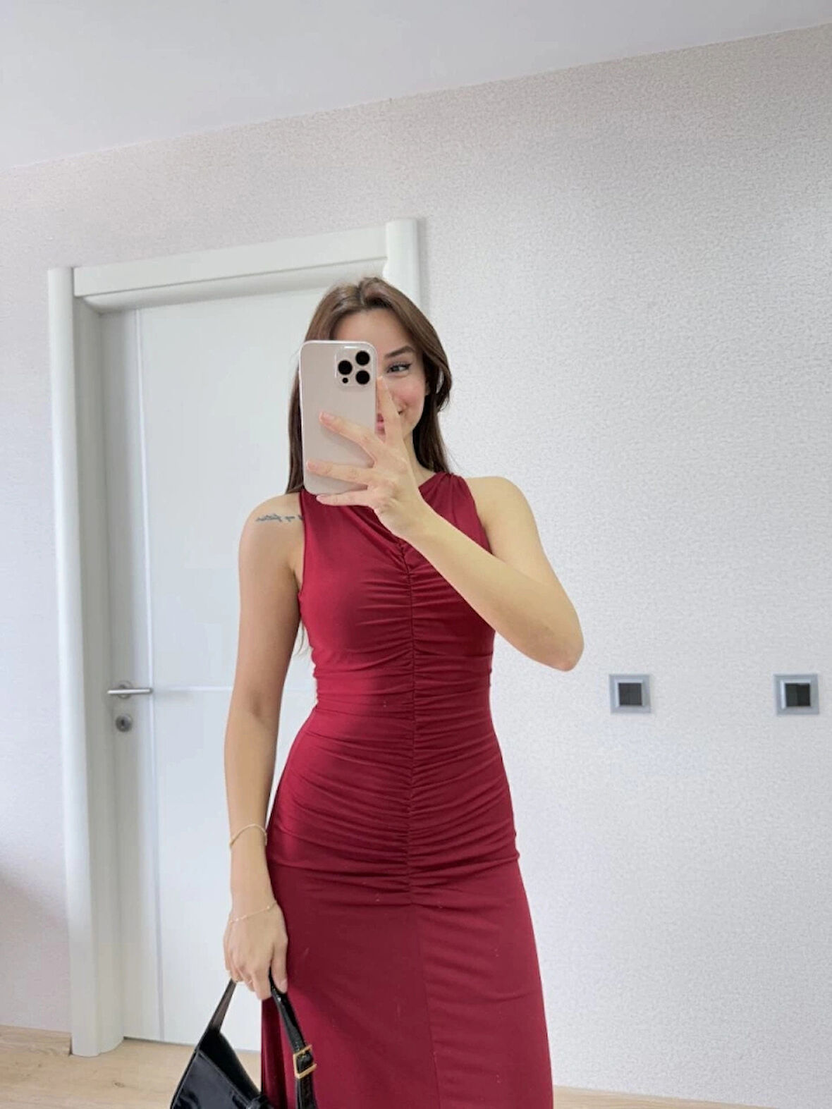 Kolsuz Büzgülü Uzun Elbise  Kırmızı