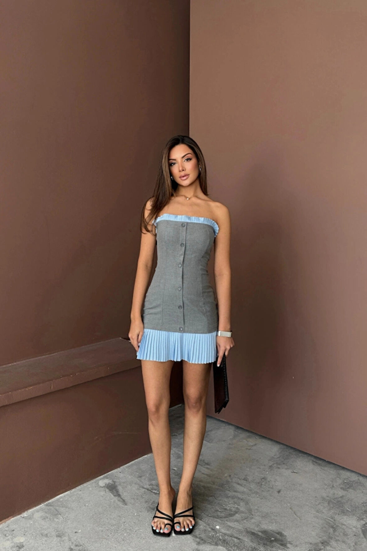 STRAPLEZ POLVİSKON ELBİSE AVİ FIRFIR DETAYLI  Gri