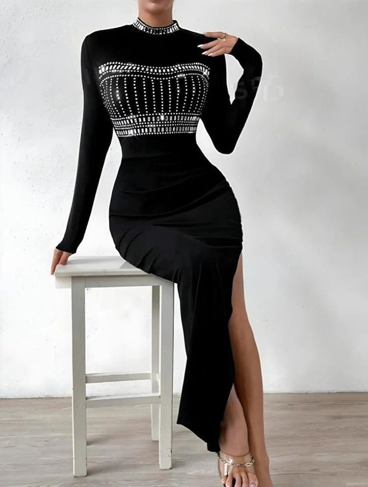 Kadın Yarım Balıkçı Yaka Taş Işemeli Bacak Dekolteli axi Boy Elbise