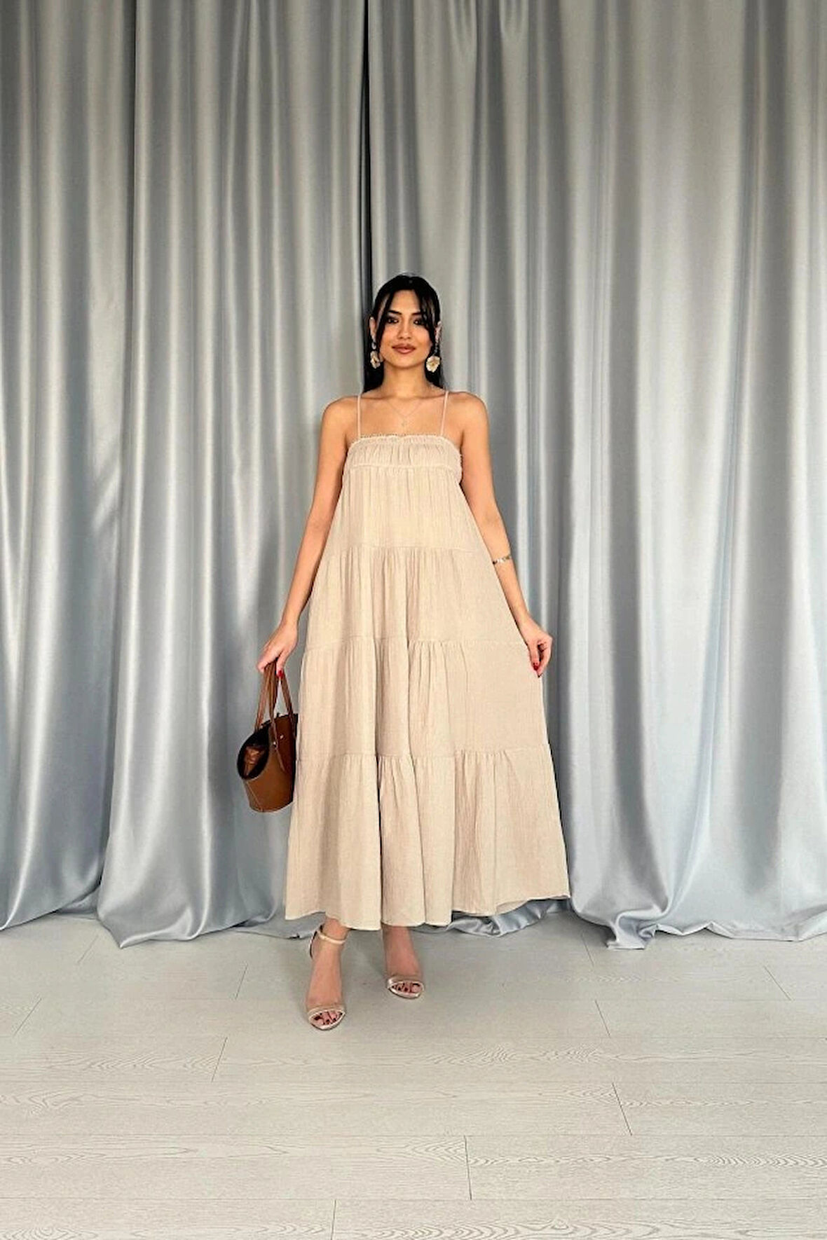 Taş Askılı Parçalı üslin Elbise