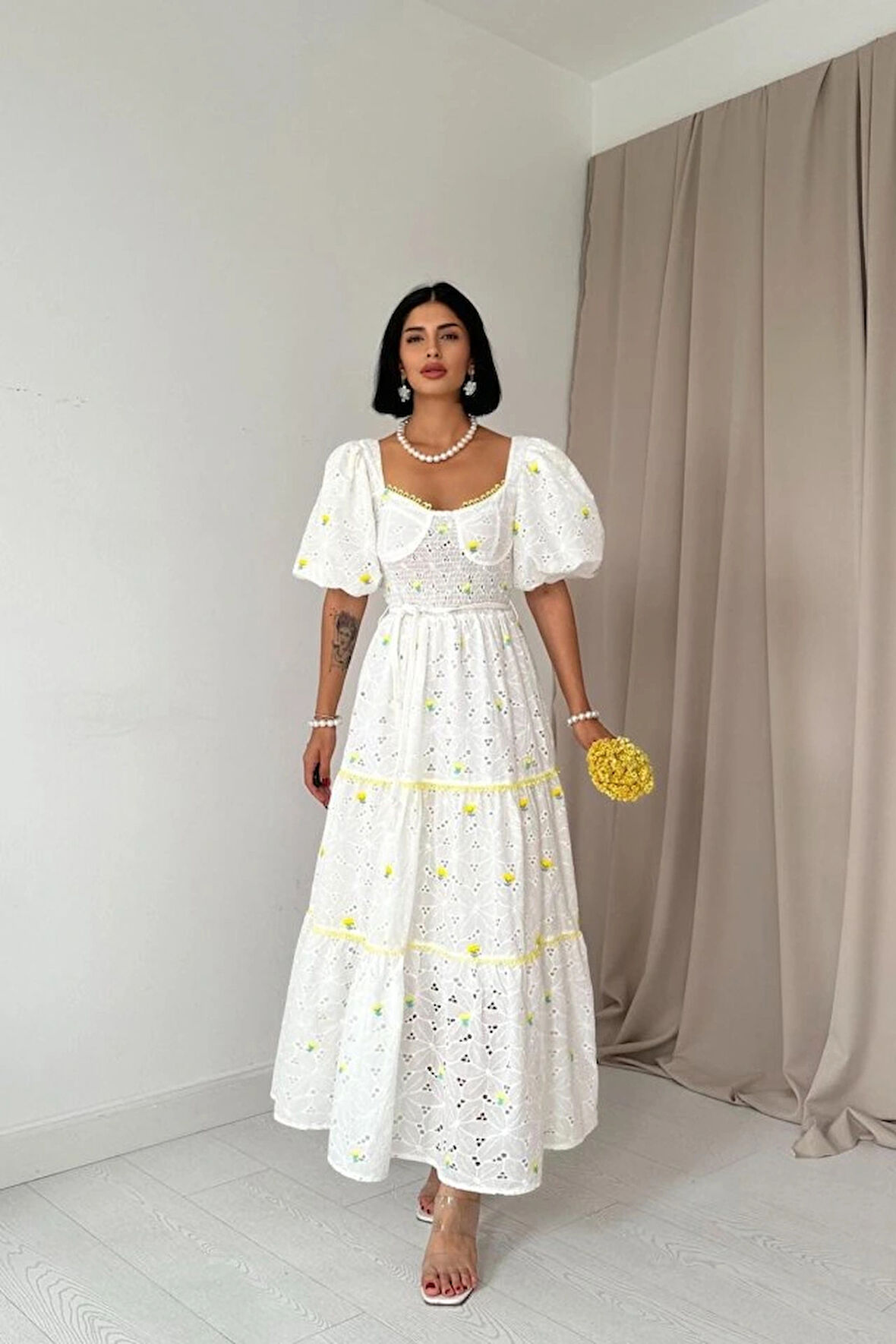 arı Dantel Detaylı Brode Elbise