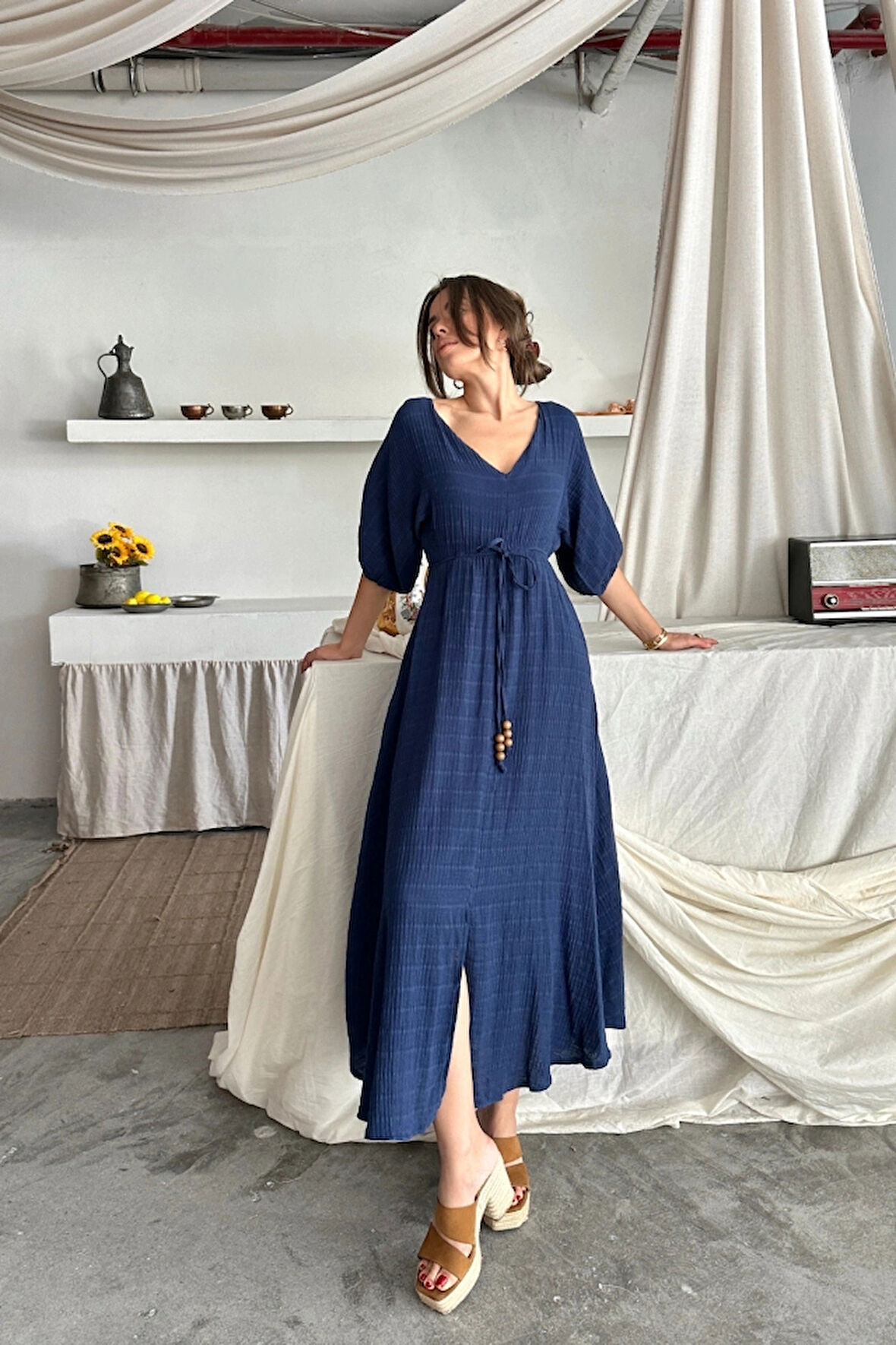 V YAKA BEL BONCUK BAĞLAALI ÜLİN ELBİE YIRTAÇ DETAYLI  Lacivert