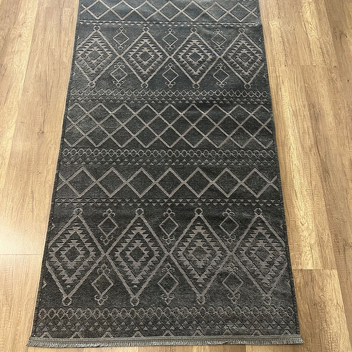 Luxess Halı Cool 405 Antrasit Yıkanabilir Kilim