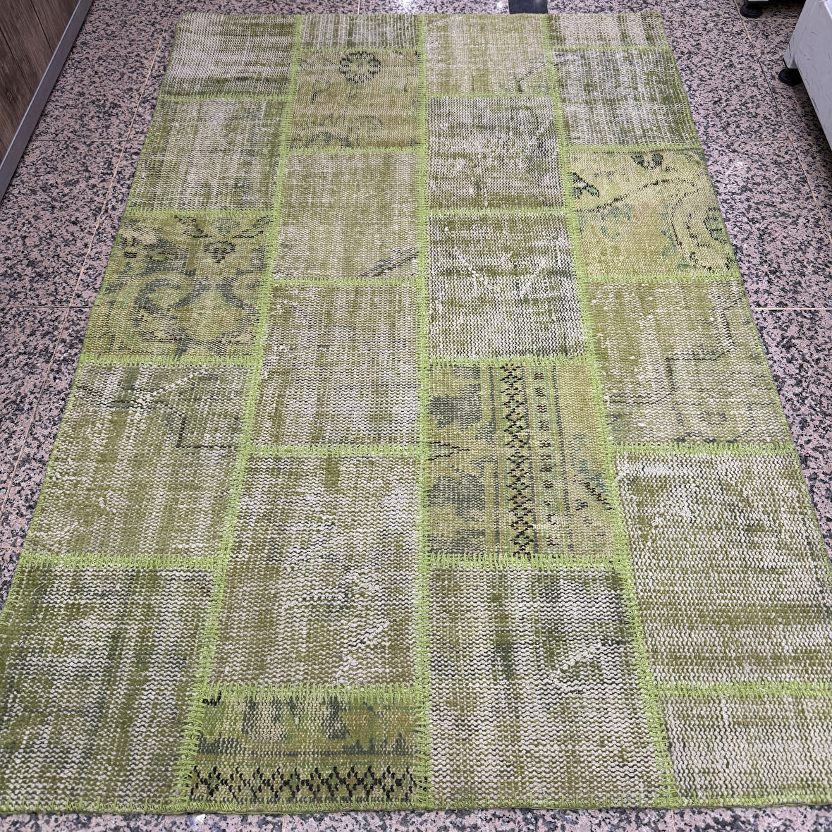 Hoom Rugs Antik Patchwork Yeşil El Dokuma Kilim