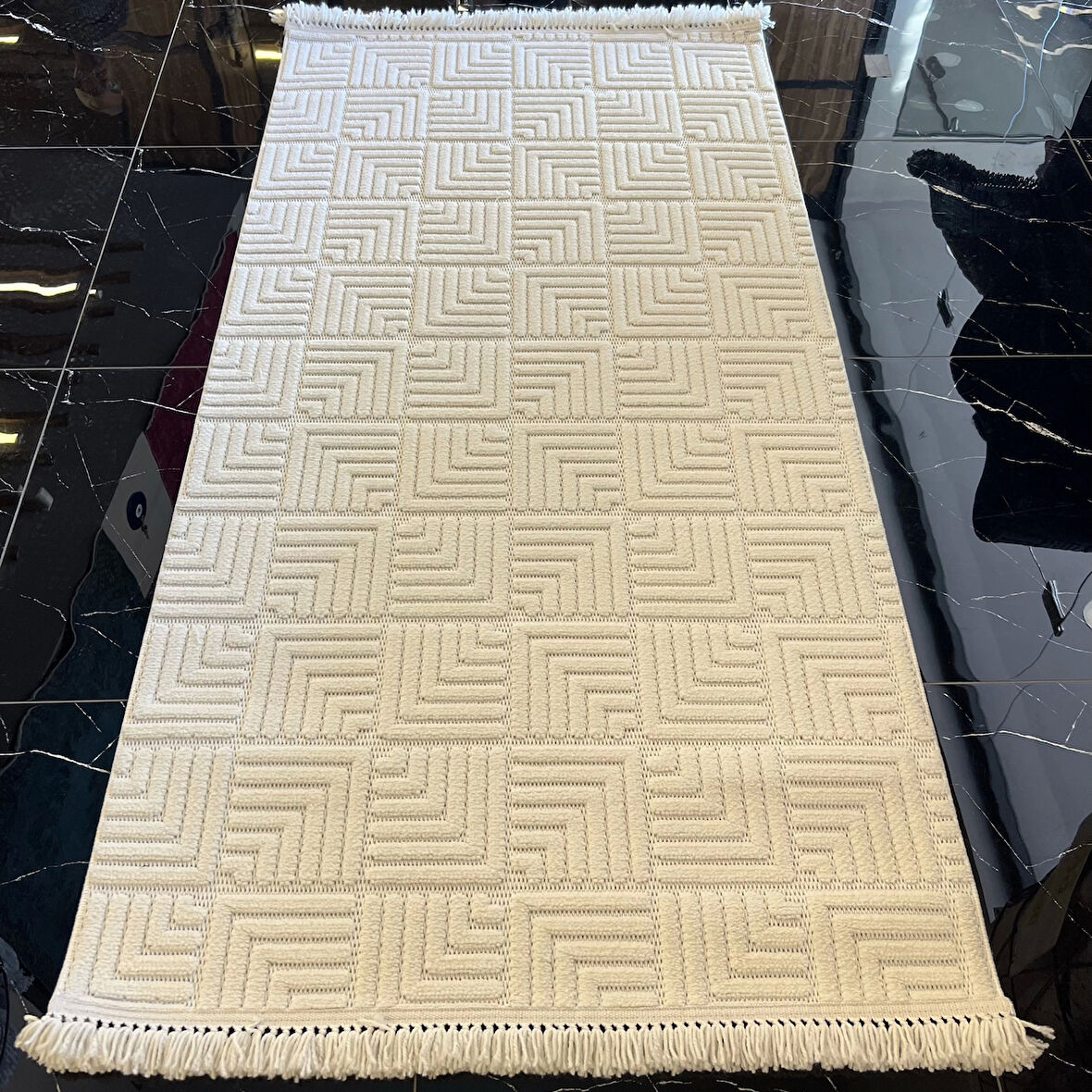 Hoom Rugs Design 1062 Krem Yumuşak Dokulu Desensiz İskandinav Halı