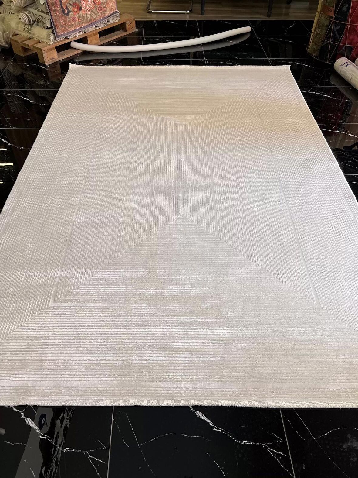 Sanat Halı Gusto 3728 Ekru Modern Salon Halısı
